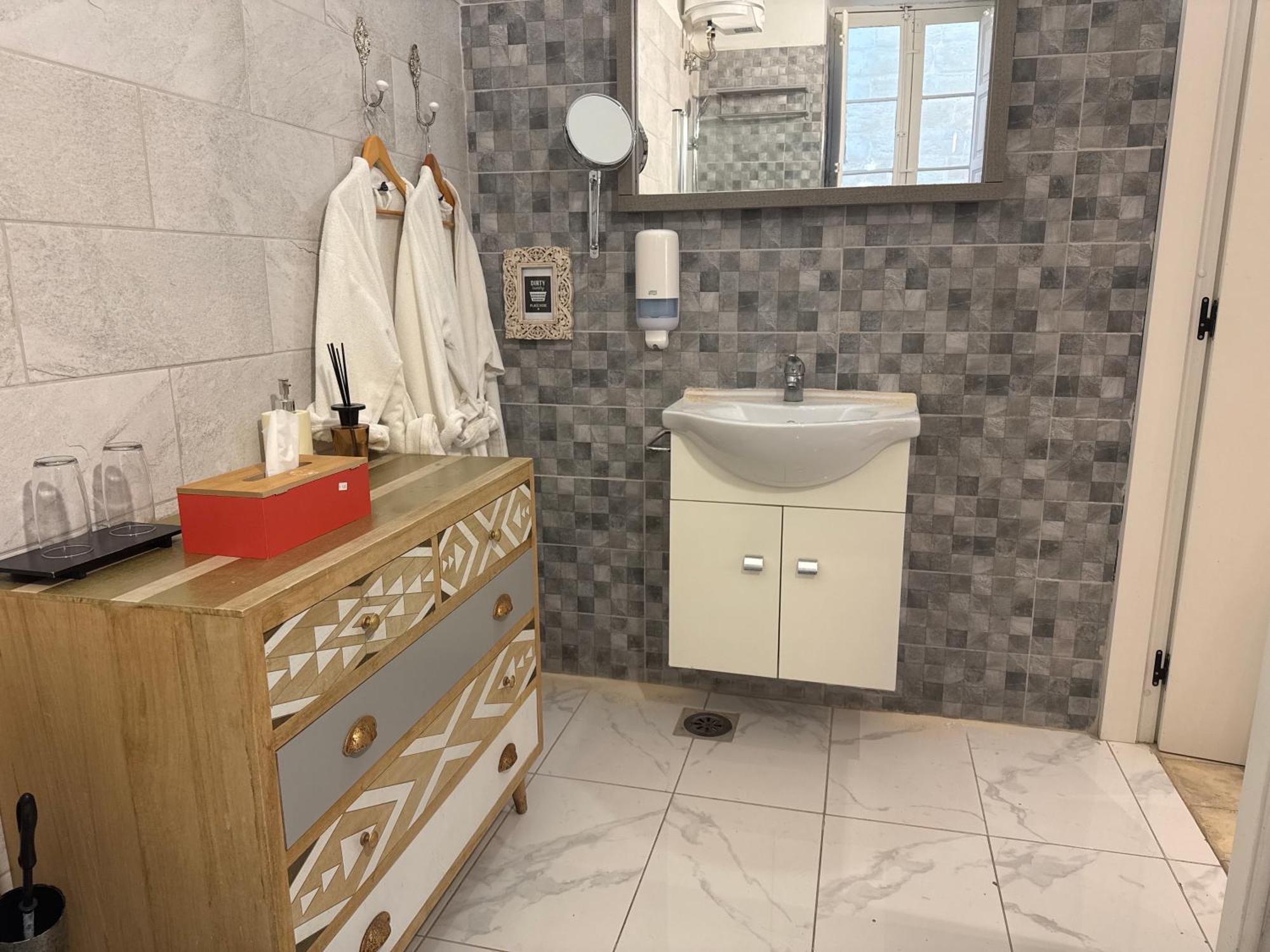 Bebirgu Palazzino Luxury 2 Jacuzzi To Share Apartment Exterior photo